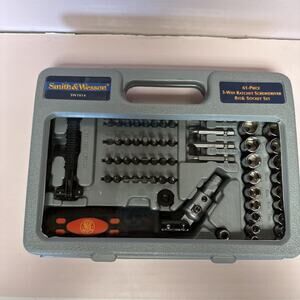 Smith and Wesson S&W 61 Piece Bit & Socket Set. Knives SW1014 Discontinued